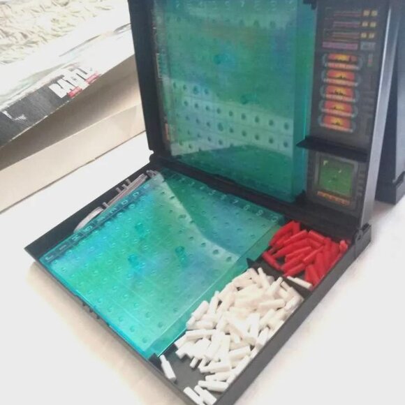 Battleship The Classic Naval Combat Game 1991 Vintage Antique by Milton Bradley - Picture 6 of 11